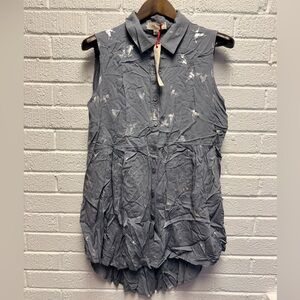 BNWT Luna Moon Sleeveless Collard Top Large